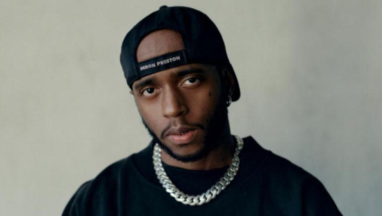 6LACK annonce un troisième album tant attendu et partage un nouveau single « Since I Have A Lover »
