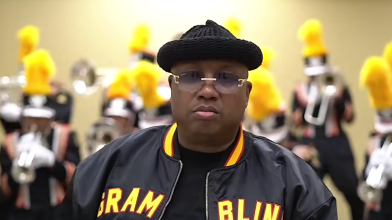 E-40 montre ses talents de double entendeur sur une nouvelle piste « Bands »