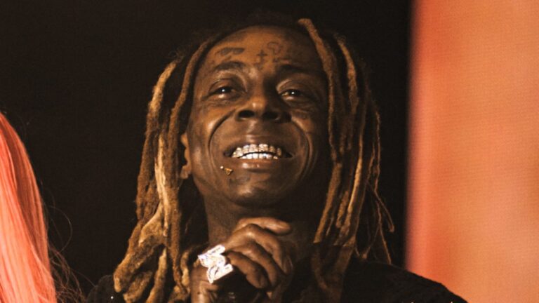 La mixtape « Dedication 2 » de Lil Wayne arrive sur les plateformes de streaming avec de nouvelles chansons