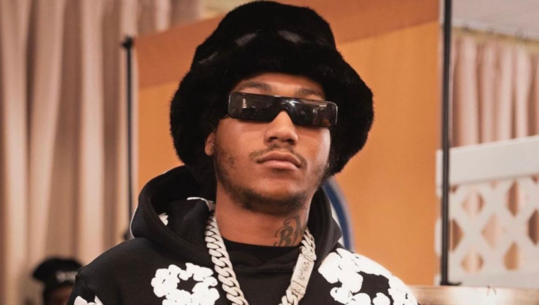 Lil Meech s&rsquo;adresse à l&rsquo;utilisation d&rsquo;un pénis prothétique pendant la scène de nu « BMF »