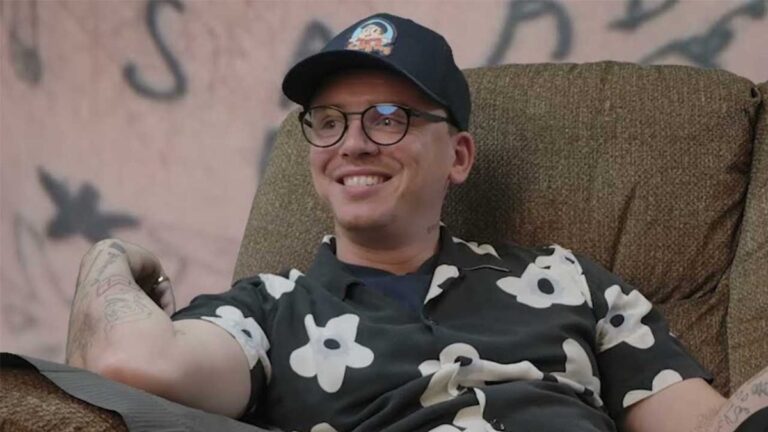 Logic propose de payer le loyer d&rsquo;un fan : « Je ne peux pas vous avoir ici dans la rue »