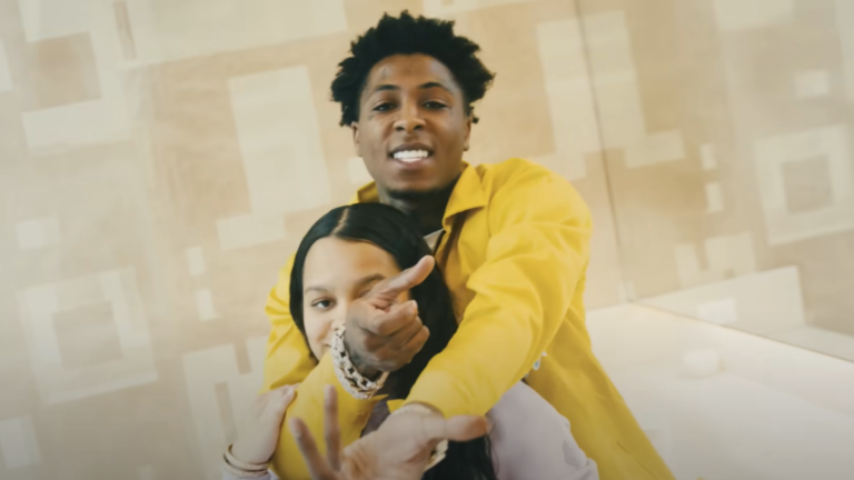 NBA YoungBoy obtient un nouveau tatouage en l&rsquo;honneur de sa femme