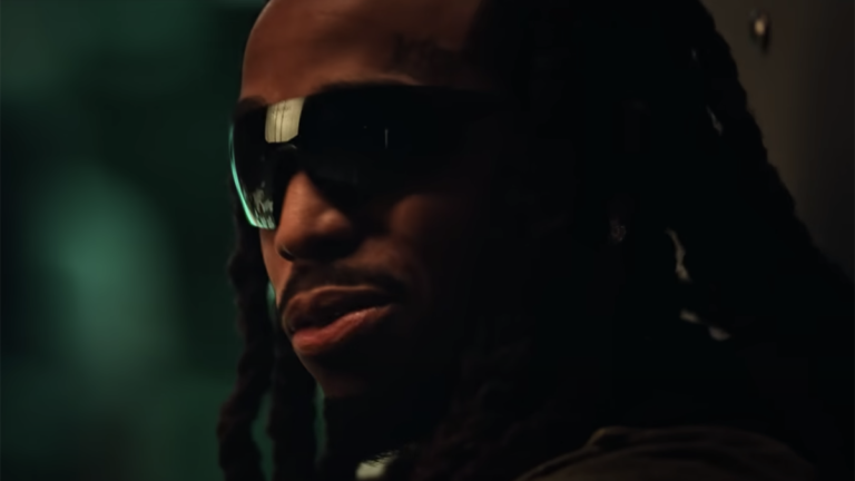 Quavo déclare que &lsquo;2014 Huncho est de retour&rsquo; sur la nouvelle chanson percutante &lsquo;Honey Bun&rsquo;