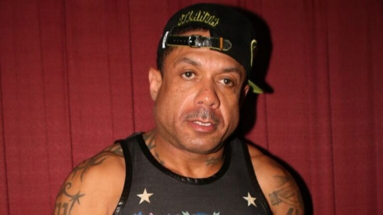 Benzino dit à la communauté LGBTQ+ d&rsquo;arrêter de flirter avec lui : « Je ne suis pas putain de flatté »
