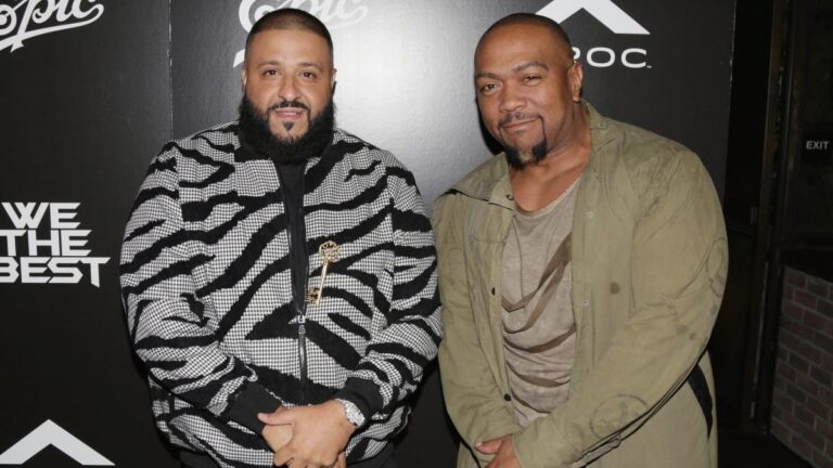 DJ Khaled présente le Pioneer Award à « Timeless » Timbaland : « Sa musique jouera pour toujours »