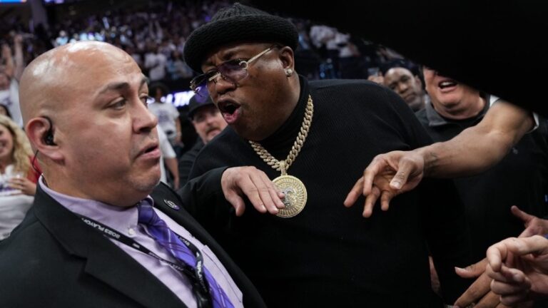 E-40 prêt à jeter les mains alors qu&rsquo;il est expulsé du jeu Warriors-Kings