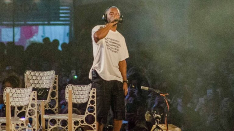 Frank Ocean aurait abandonné la performance de dernière minute de Coachella sur le thème de Winter Wonderland