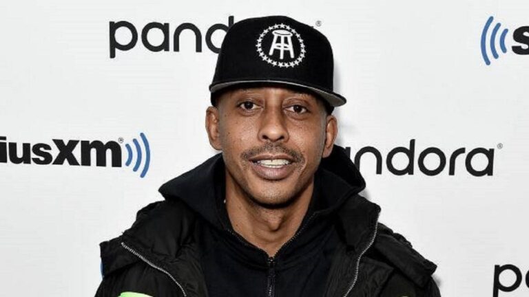 Gillie Da Kid bénit Philly Youngsters avec de l&rsquo;argent et un message: « Restez en dehors de la rue »
