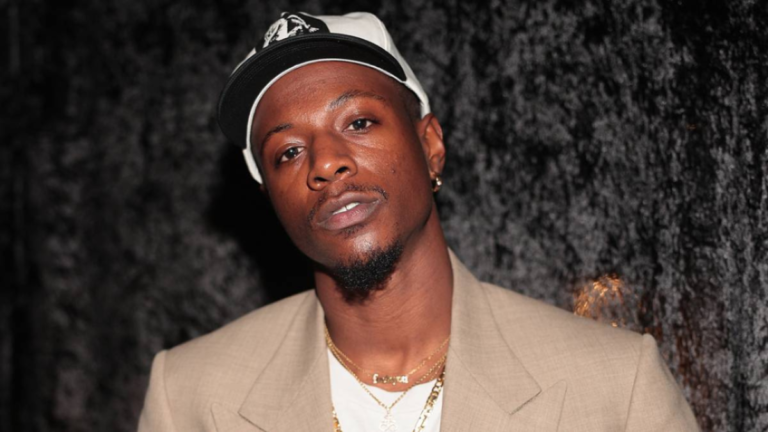 Joey Bada$$ offre son « Hot Pen » pour un mois seulement : « It&rsquo;s A Fire Sale »