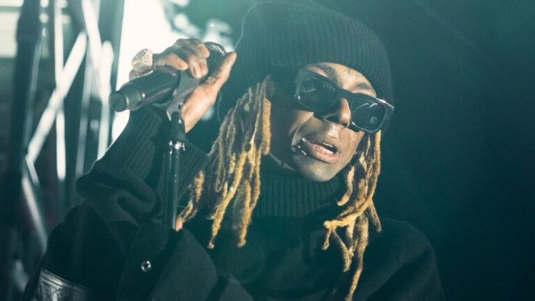 Lil Wayne lance la tournée de bienvenue de Tha Carter avec un spectacle intime à Minneapolis
