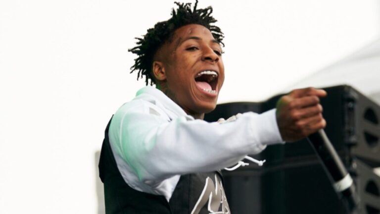 NBA YoungBoy organisera une soirée de sortie de l&rsquo;album « Don&rsquo;t Try This At Home » pendant son assignation à résidence