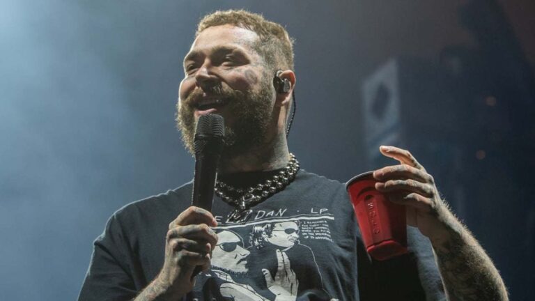 Post Malone nie avoir consommé de la drogue suite à des problèmes de perte de poids : « La vie de papa a démarré »