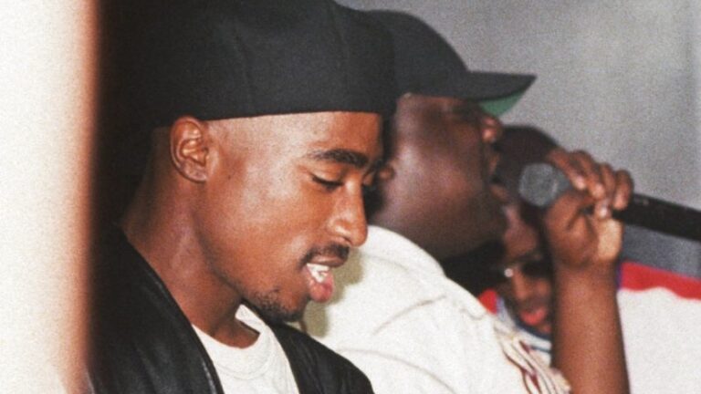 Biggie aurait « pleuré comme un bébé » quand il a entendu pour la première fois « Hit &lsquo;Em Up » de 2Pac