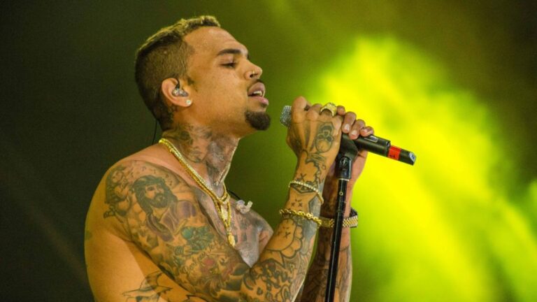 Chris Brown dévoile de nouvelles diapositives NAMI imprimées en 3D