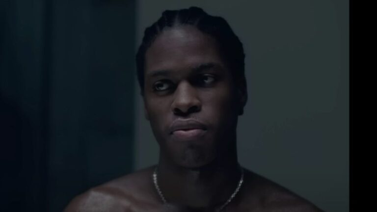 Daniel Caesar est reconnaissant du succès de « Peaches » mais ne ressent pas le besoin de le recréer