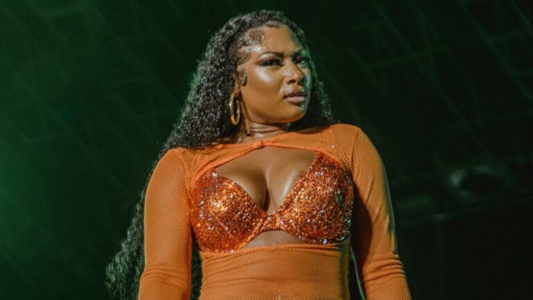 La bataille de Megan Thee Stallion avec l&rsquo;ancien label fait rage alors qu&rsquo;elle demande sa déposition