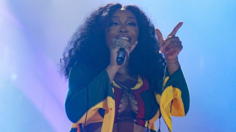 SZA dit que ses anciens albums l&rsquo;énervent pour une raison particulière