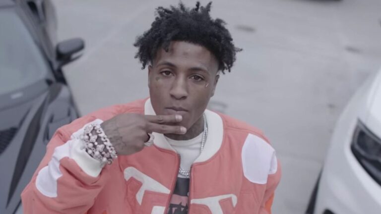 YoungBoy Never Broke Again devient le plus jeune artiste à marquer 100 entrées en carrière