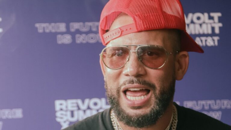 DJ Drama se fait arracher une chaîne dans un club sanglant de Toronto