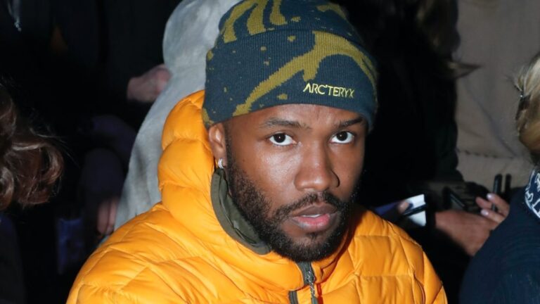 Frank Ocean clarifie les paroles de « These Days » après des fuites de chansons