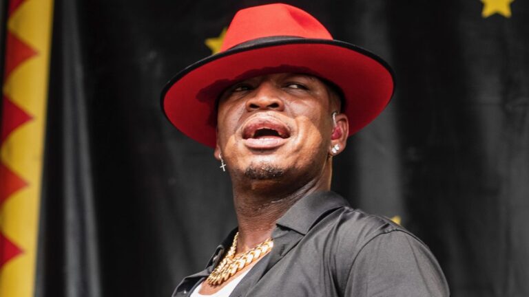 Ne-Yo dans l&rsquo;eau chaude avec l&rsquo;IRS sur une dette fiscale présumée de 3 millions de dollars