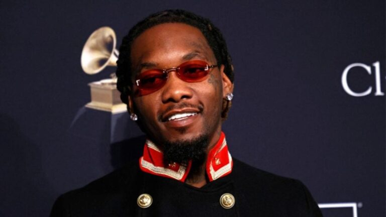 Son Wave d&rsquo;Offset joue avec de l&rsquo;argent et laisse tomber une bombe F dans une couche Chrome Hearts