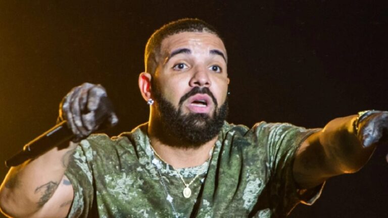 Drake sauvée d&rsquo;un fan hystérique après que la sécurité l&rsquo;ait plaquée au sol