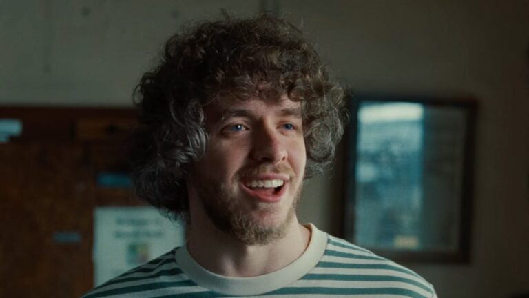 Jack Harlow stupéfait par la précision de sa figurine de cire Madame Tussauds