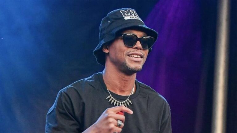 Lupe Fiasco écrit une lettre d&rsquo;amour à ses jeux vidéo dans &lsquo;Channel No. 3&rsquo; Visual