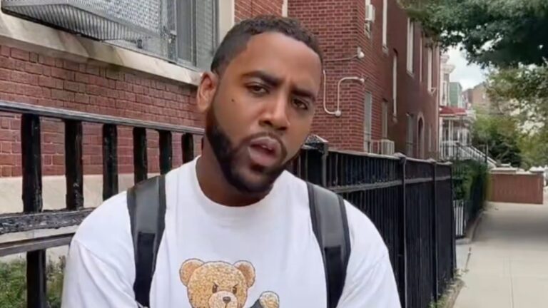 L&rsquo;acteur Jharrel Jerome montre ses compétences de MC et annonce la sortie de « Rap Pack »