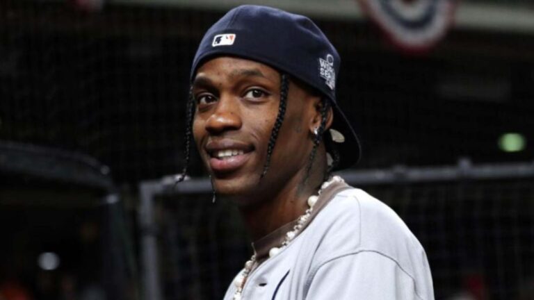 Le rachat d&rsquo;UTOPIA par Travis Scott se poursuit alors que l&rsquo;album atteint le statut Platine en moins d&rsquo;un mois