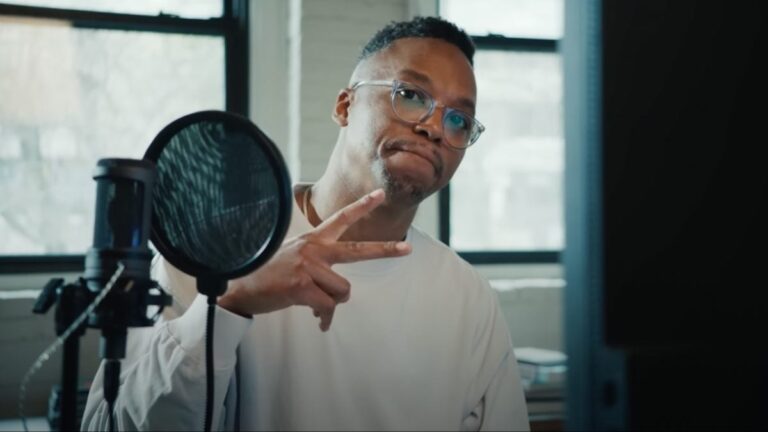 Lupe Fiasco est stupéfait alors qu&rsquo;il co-écrit Fire New Song avec l&rsquo;IA
