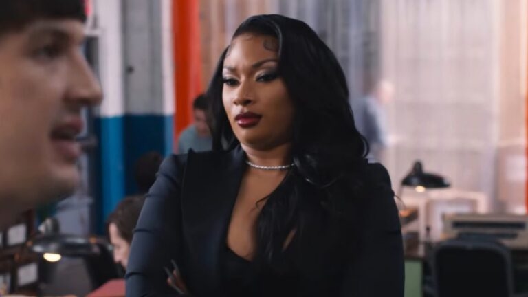 Megan Thee Stallion montre ses talents d&rsquo;acteur dans la bande-annonce du film &lsquo;Dicks: The Musical&rsquo;