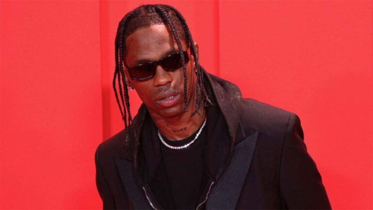Travis Scott bat son propre record de ventes de vinyle alors que « UTOPIA » affiche des chiffres énormes