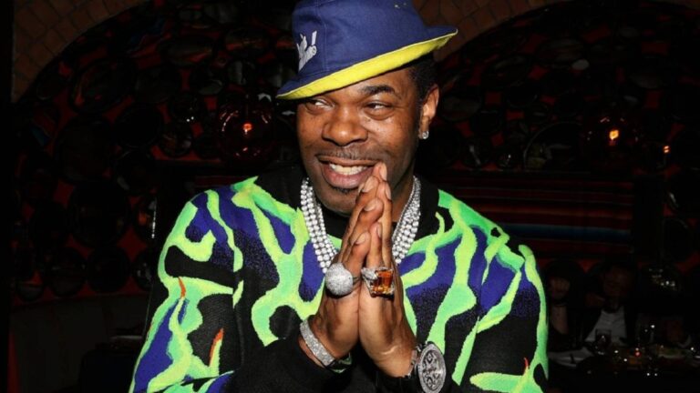 Busta Rhymes souhaite à son défunt père un anniversaire céleste