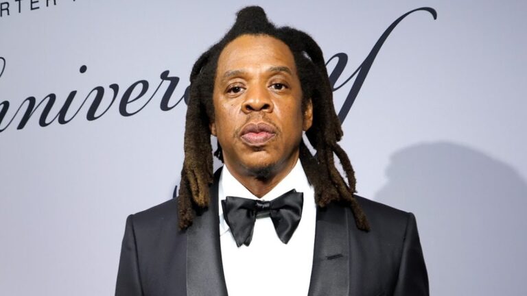 JAY-Z organisera un tournoi de blackjack des célébrités sur le thème 007 au profit de la réforme pénitentiaire