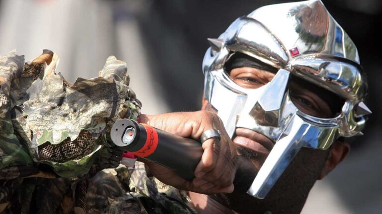 Le domaine de MF DOOM s&rsquo;associe à Supreme pour une nouvelle collaboration vestimentaire