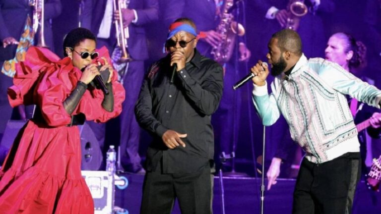 Les Fugees organisent une réunion surprise lors du Rainy Global Citizens Festival à New York