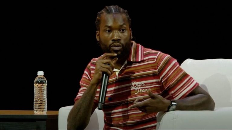 Meek Mill promet de « combattre cette merde » après la découverte du corps d&rsquo;un enfant de 12 ans dans une benne à ordures de Philadelphie