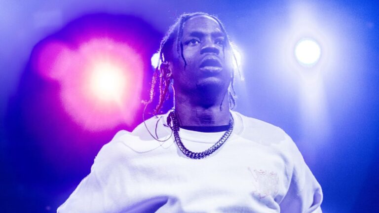 Travis Scott fléchit sa collection de voitures « Coffee Bean »