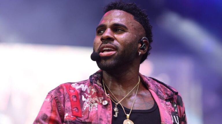 Jason Derulo poursuivi en justice par un aspirant chanteur pour harcèlement sexuel