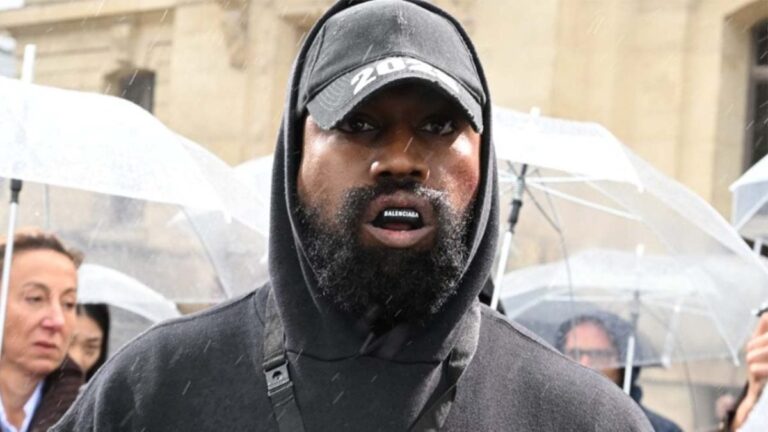 Kanye West a dessiné sur des draps et rempli des valises avec des casseroles pendant la panne de 2016, déclare un ancien entraîneur