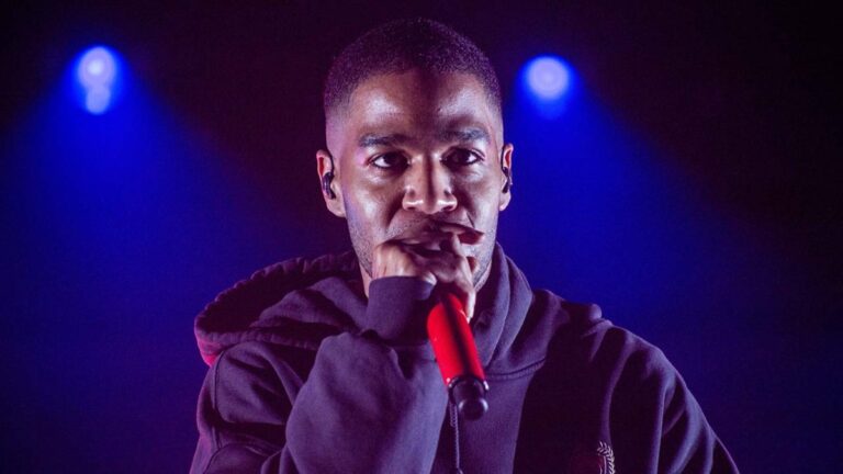 Kid Cudi promet de réaliser des coupes profondes lors des spectacles intimes du « Cudder&rsquo;s Clubhouse »
