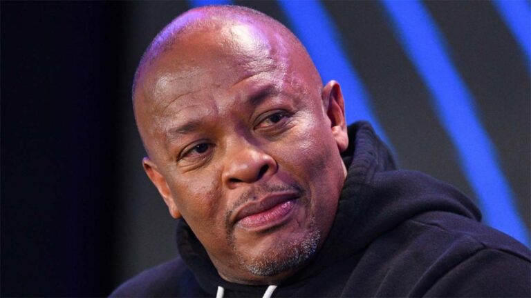Le Dr Dre réfléchit au moment où il a failli arrêter la musique : « Ma vie entière serait différente »