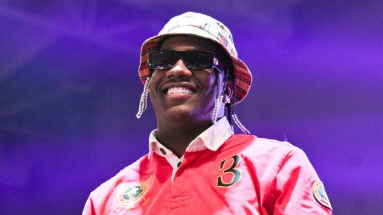 Lil Yachty fait des cascades sur les haineux avec des placages de diamant bling-tastiques d&rsquo;un million de dollars