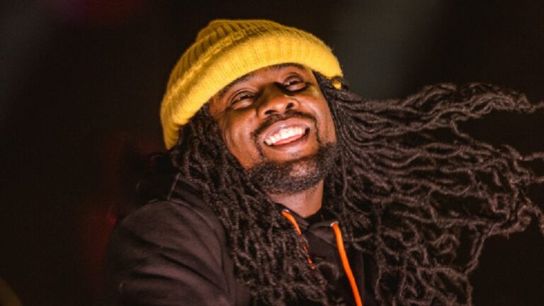 Wale signe un nouvel accord avec Def Jam alors qu&rsquo;il se prépare à revenir à la musique