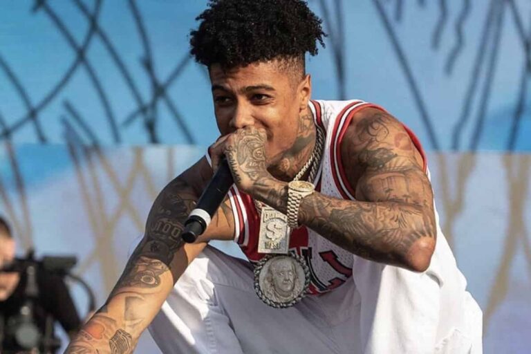Blueface en couple : il quitte sa petite amie du fait qu&rsquo;elle soit ensemble.