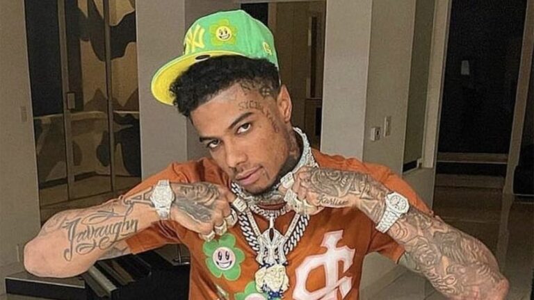 Blueface fait un arrêt au stand d&rsquo;un jet privé de 10 000 $ pour acheter McDonald&rsquo;s : « J&rsquo;ai faim »
