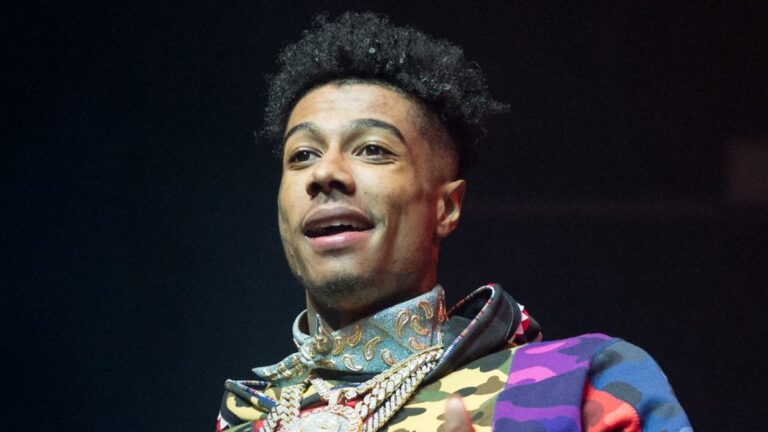 La mère de Blueface menace de poursuites judiciaires si elle lui refuse l&rsquo;accès à ses petits-enfants