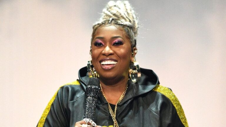 Missy Elliott salue le monde du hip-hop « spécial et unique » avant son intronisation au Temple de la renommée